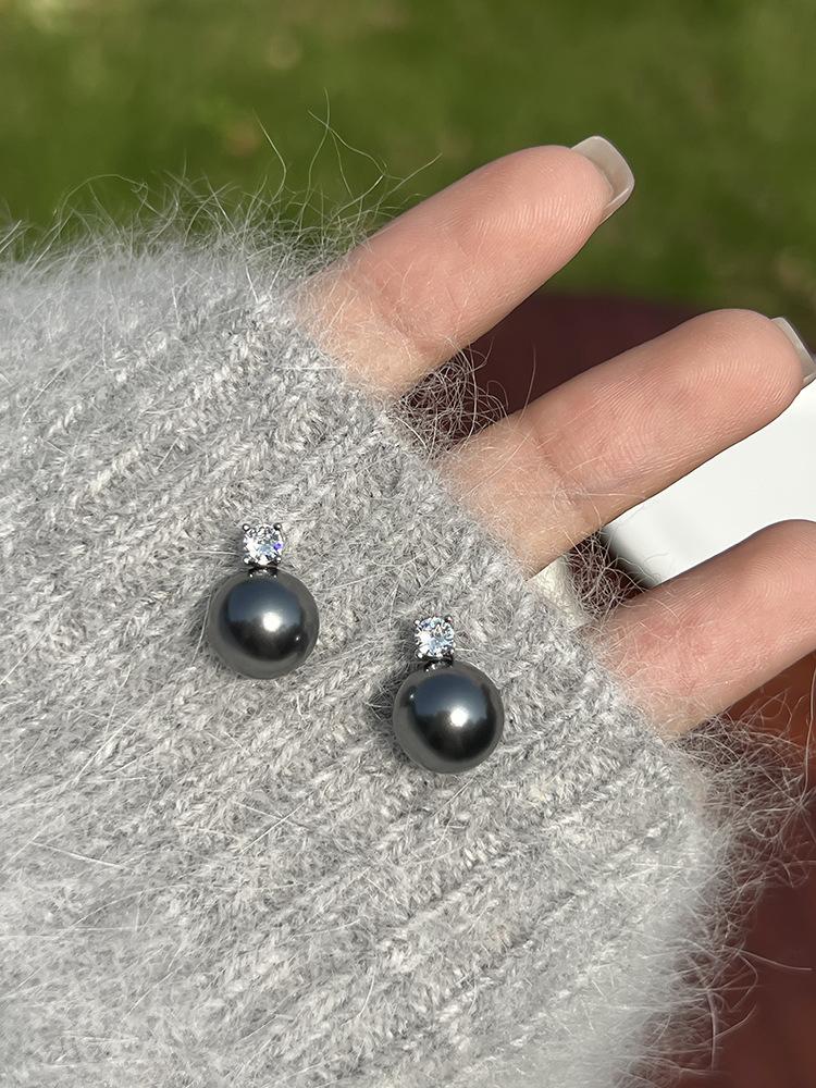 Sugar Cube Home, Classic Four-claw Zircon Sterling Silver Tahitian Austrian Shijia Pearl Stud Earrings Women