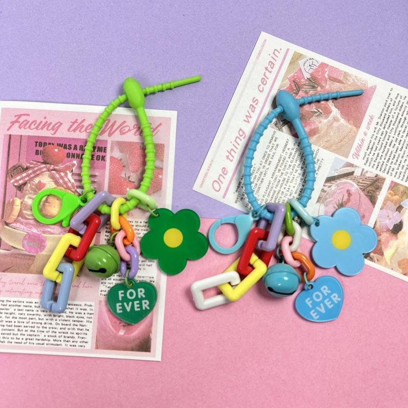 1 Piece Cute Little Flower Key Ring Creative Candy Color Flower Heart Keychain Bag Pendant Accessories