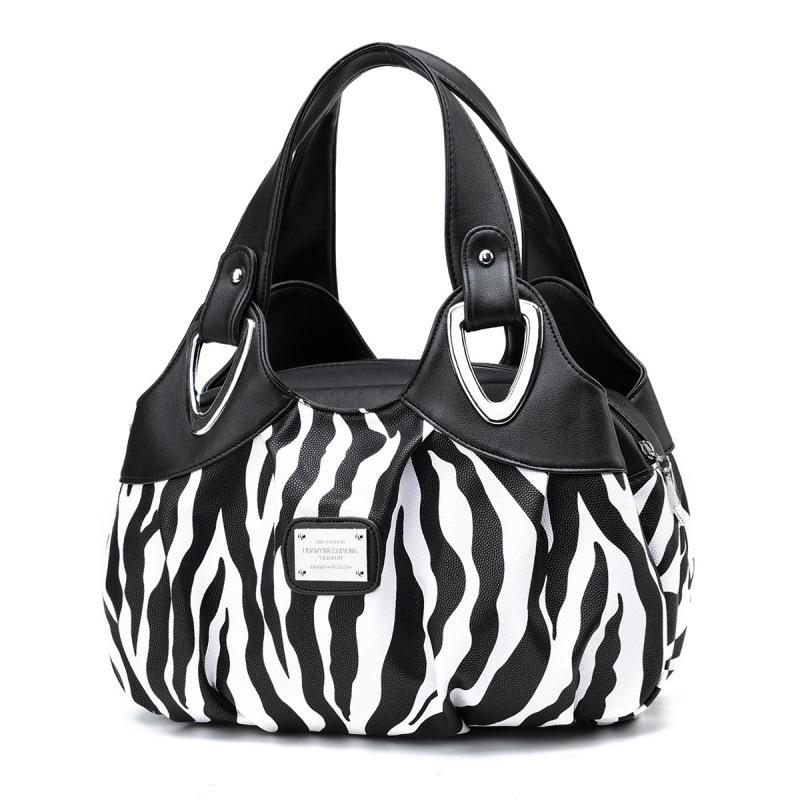 Korean version trendy printing tote bag fashionable and popular handbag trendy niche design handbag bag to work commute