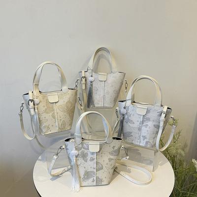 New Chinese Style Bag for Women's New Style Small Bag for Going Out Fashionable Ancient Style One-shoulder Crossbody Bucket Bag