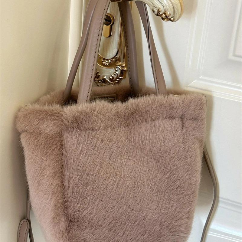 Plush Bag Women's Fluffy Bag Portable Bucket Bag Fluffy Messenger Ins Korean Version 2022 New Autumn and Winter