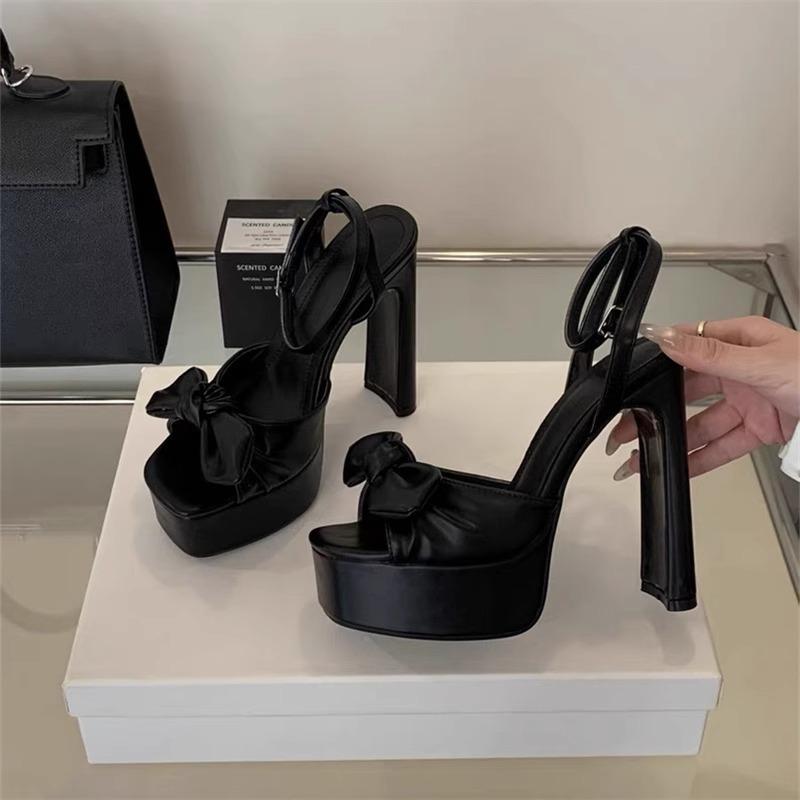 French style not tired feet thick heel sandals women's 2025 summer new square head bow waterproof table with skirt high heels