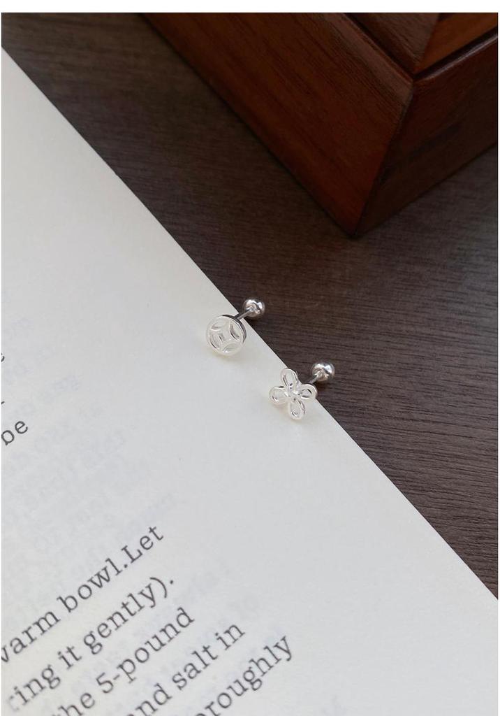 S999 Sterling Silver Women's Ear Studs: Elegant, Niche Design, Exquisitely Versatile Earrings