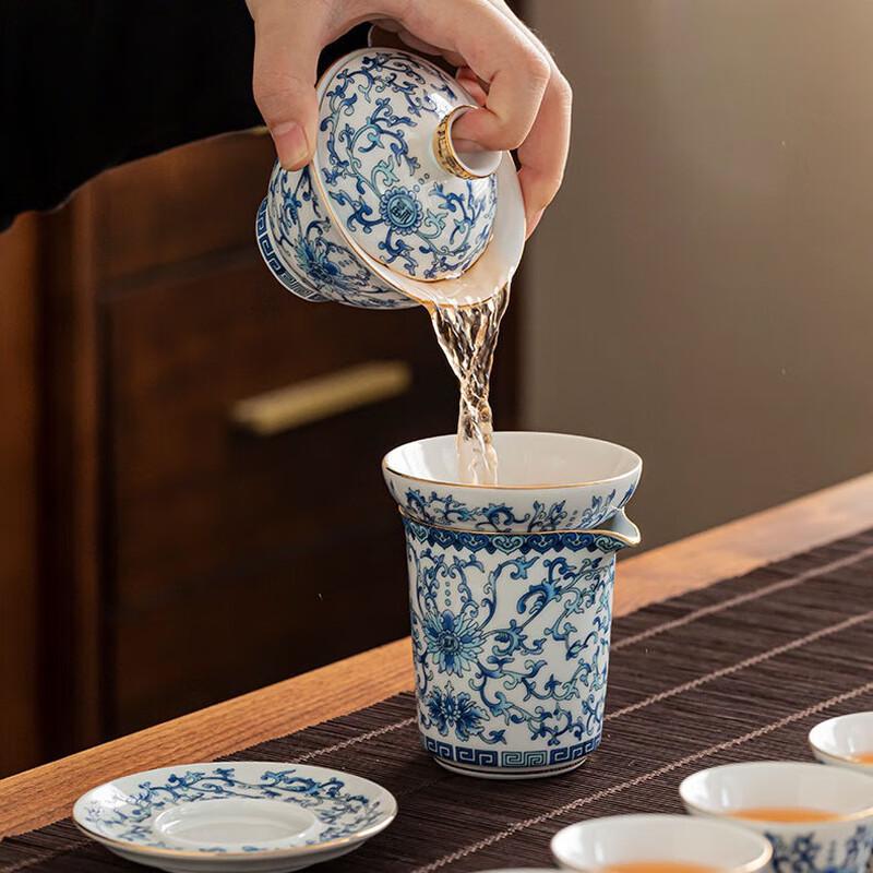 Hengsheng 16-Piece Blue & White Porcelain Kung Fu Tea Set