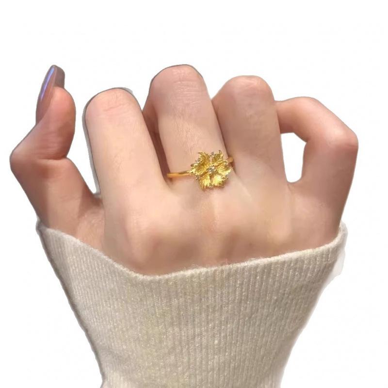 Elegant Gold Micro-Diamond Snowflake Ring: High-End Luxury Versatile Finger Jewelry