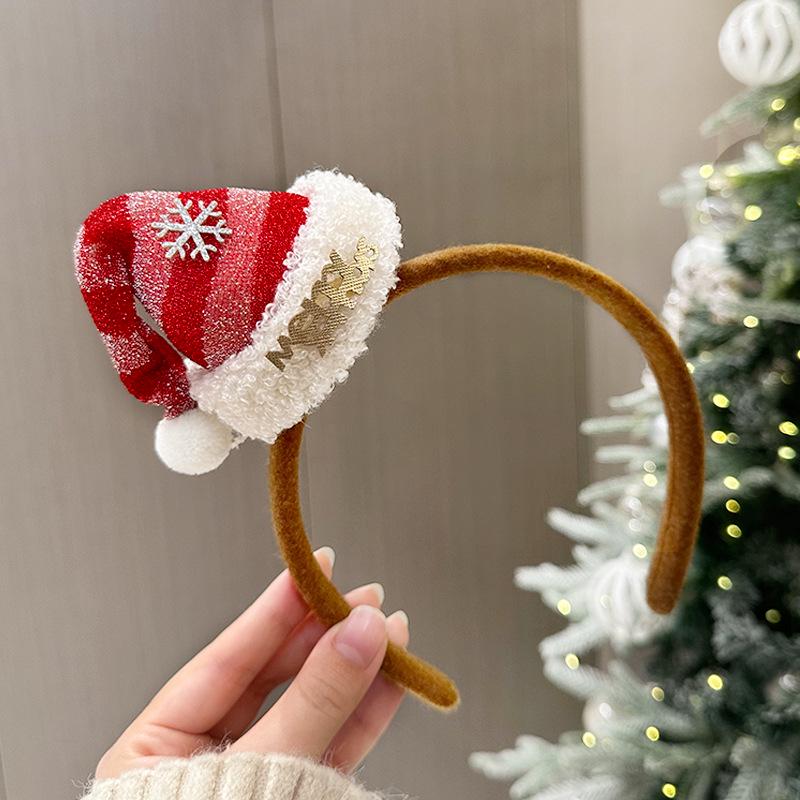 3D Christmas Hat Hairpin: Festive Bangs & Hair Clip
