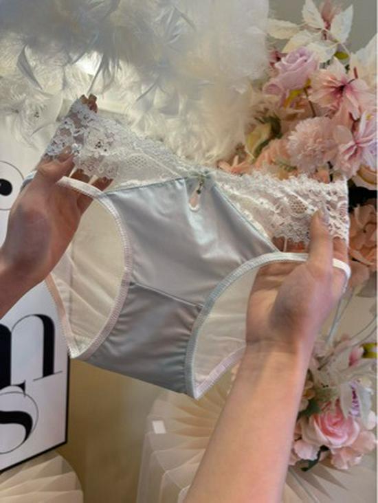 2025 New French Satin Lace Mid-Waist Briefs: Pure Desire Style, Tempting & Comfortable for Girls