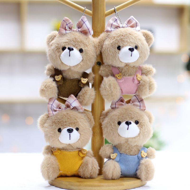 Neuer Niedlicher Plüsch Overall Bär Plüschtier Puppe Kreativer Auto Schlüsselanhänger Schüler Schultasche Hängedekoration