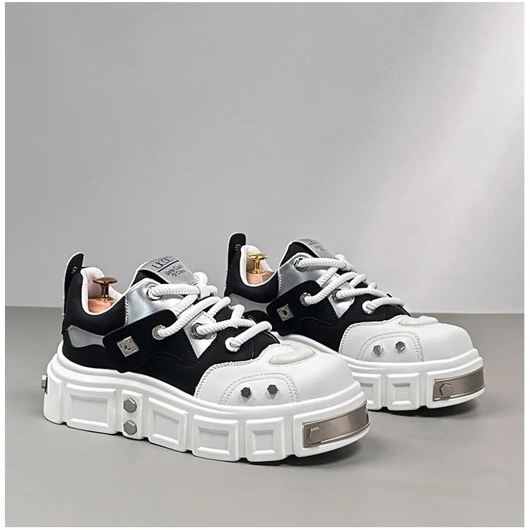 Fashion Autumn New Men's Work  Low-top Casual Shoes Korean Rivets Shoes Men White Breathable Plate Shoes Platform Non-slip Sneakers