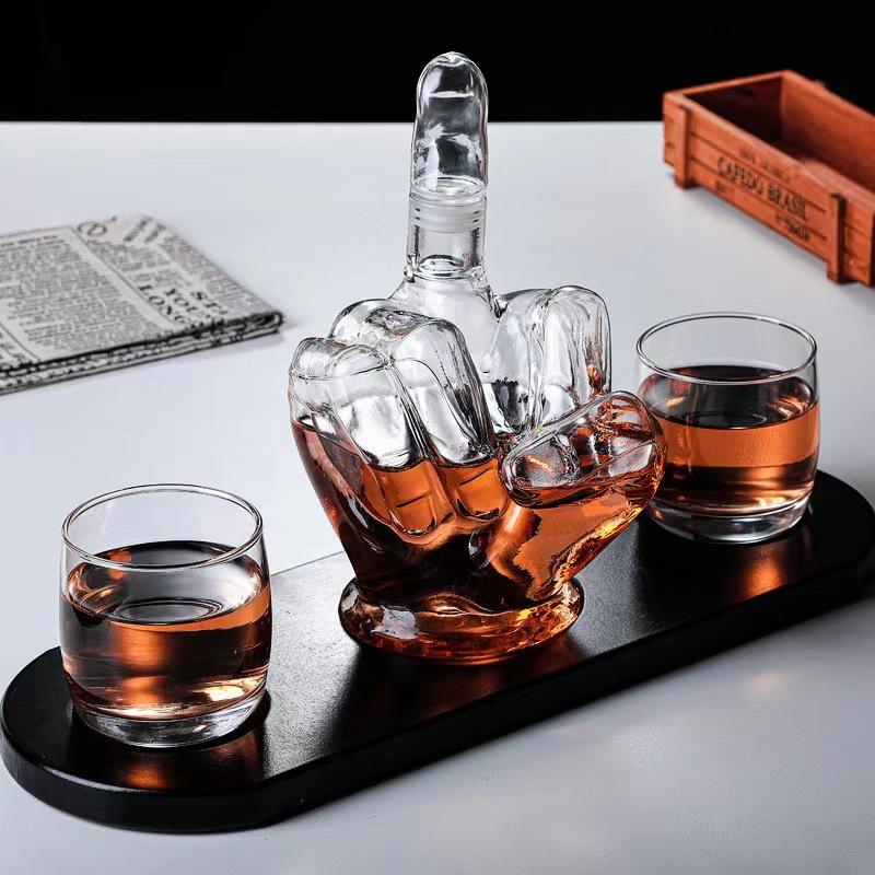 1000 Ml Middle Finger Shaped Whiskey Decanter, Novelty Glass Liquid Bottle for Bar Decor & Funny Gifting