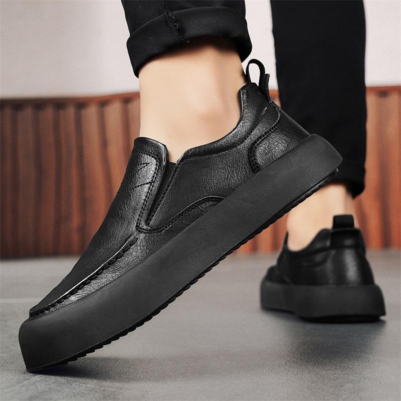 Fashion New High Quality Leather Men's Casual Shoes Breathable Slip On Walking Shoes Comfortable Driving Shoes Moccasins Men Sneakers