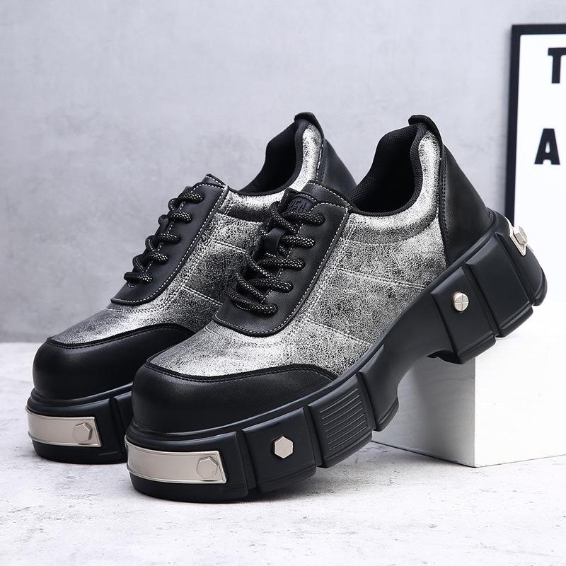 Móda 2025 Nové boty z hovězí kůže s velkou špičkou pro muže, zvyšující výšku, s kovovými nýty, platformou, punkové boty, pánské, podzimní, zimní, designová obuv