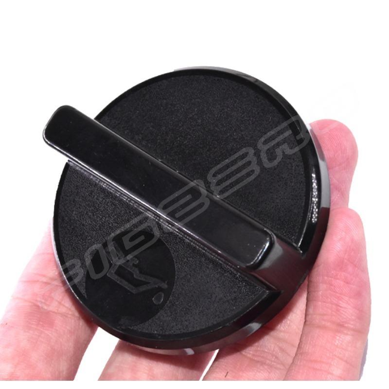 Car Oil Tank Cover Fuel Tank Cap for Nissan Teana X-Trail Sylphy Sunny Tiida Qashqai Livina Venucia Geniss Lannia Cefiro