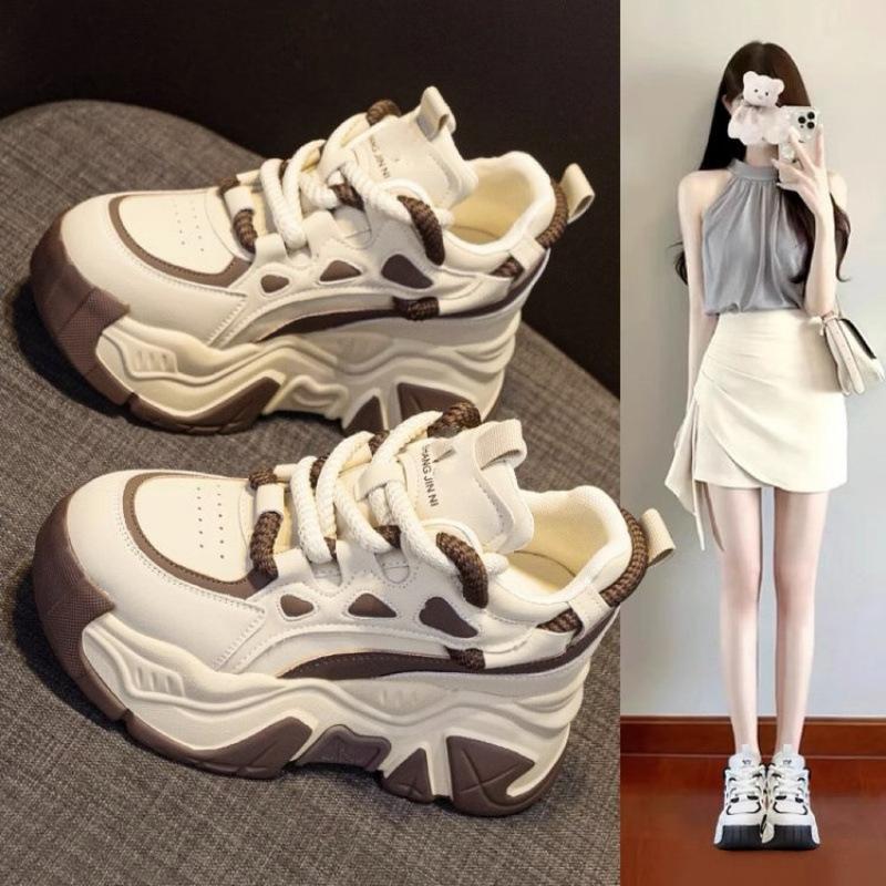 Inner Height Increase Dad Shoes Women's 2025 Autumn New Soft Leather Lightweight Soft Sole Ultra-light Thick Sole Shows Small Feet