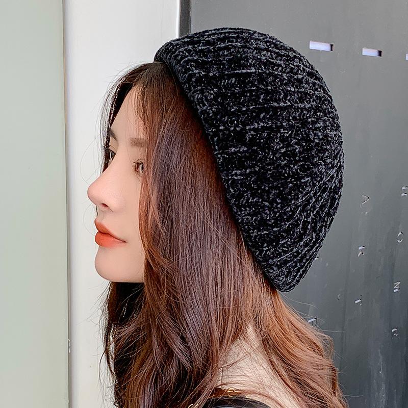 Autumn and Winter Women s Solid Color Corduroy Beret Fashionable Outdoor Warm Pumpkin Hat Artistic Painter Hat One size чёрный
