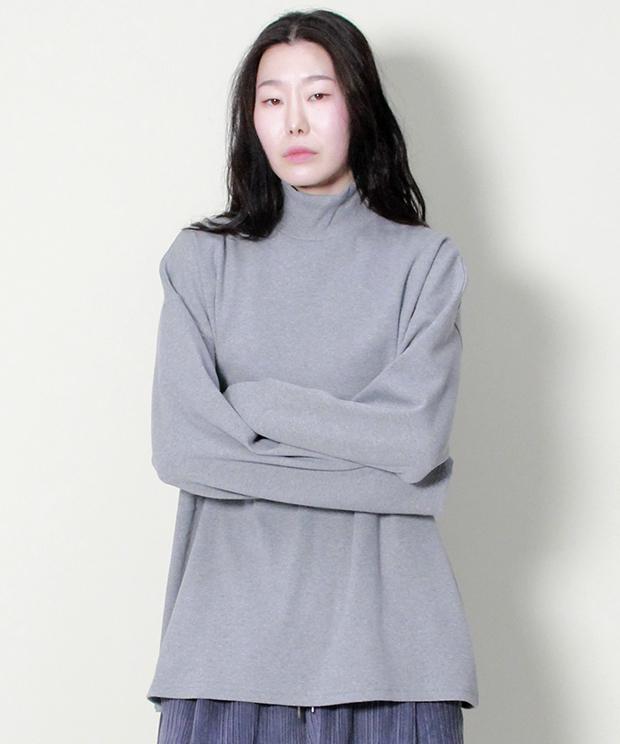 Deumakeu Mock Neckline Boxy Fit T-Shirt Gray