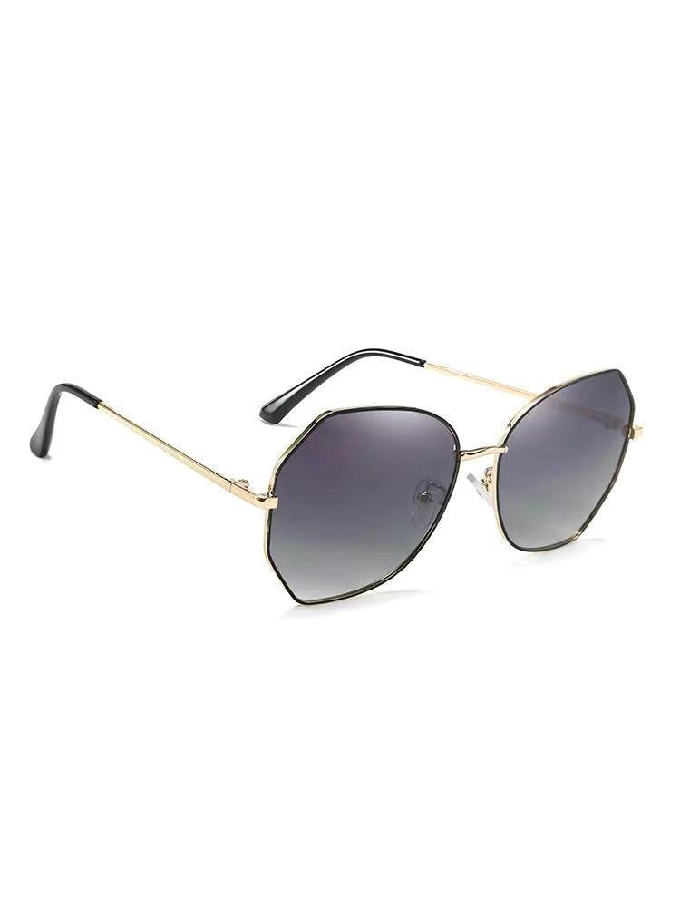 Trendy Korean Style Women's Polarized Sunglasses with Irregular Frame and UV Protection
