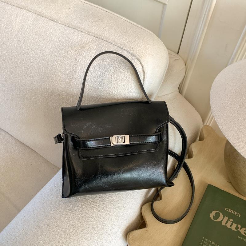 

Winter new women s bag fashionable high-value platinum bag temperament shoulder handbag handbag чорний