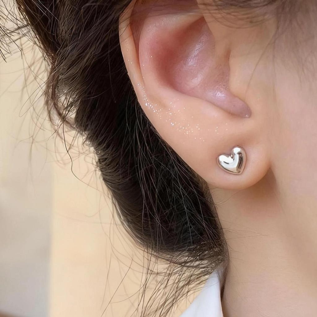 Exquisite Blue Camellia Stud Earrings: High-End Sweet & Versatile Design