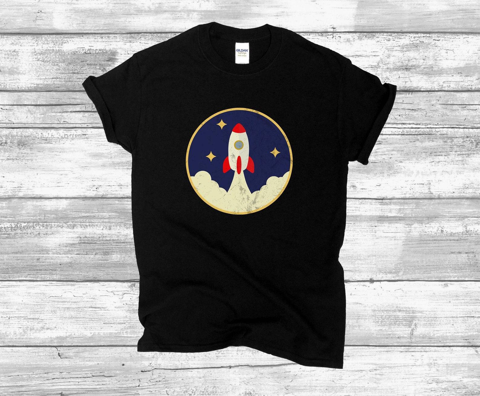 Retro Rocket Shirt - Vintage Spaceship T-Shirt - 1950s Style Space Tee - Shuttle Launch Shirt - Outer Space Cartoon Rocket Blasting Tshirt XXL