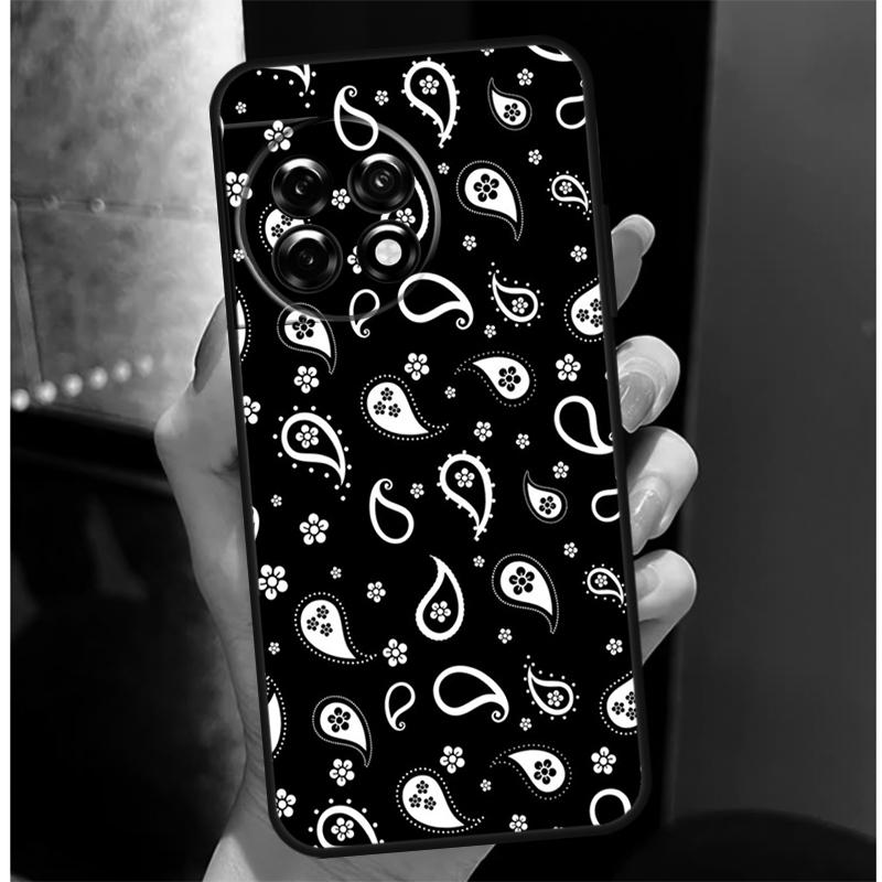 Paisley Bandana Cover For OnePlus 13 13R 12 12R 11 10 Pro 8T 10T OnePlus Nord 4 CE 2 3 Lite N10 N20 N30 Case