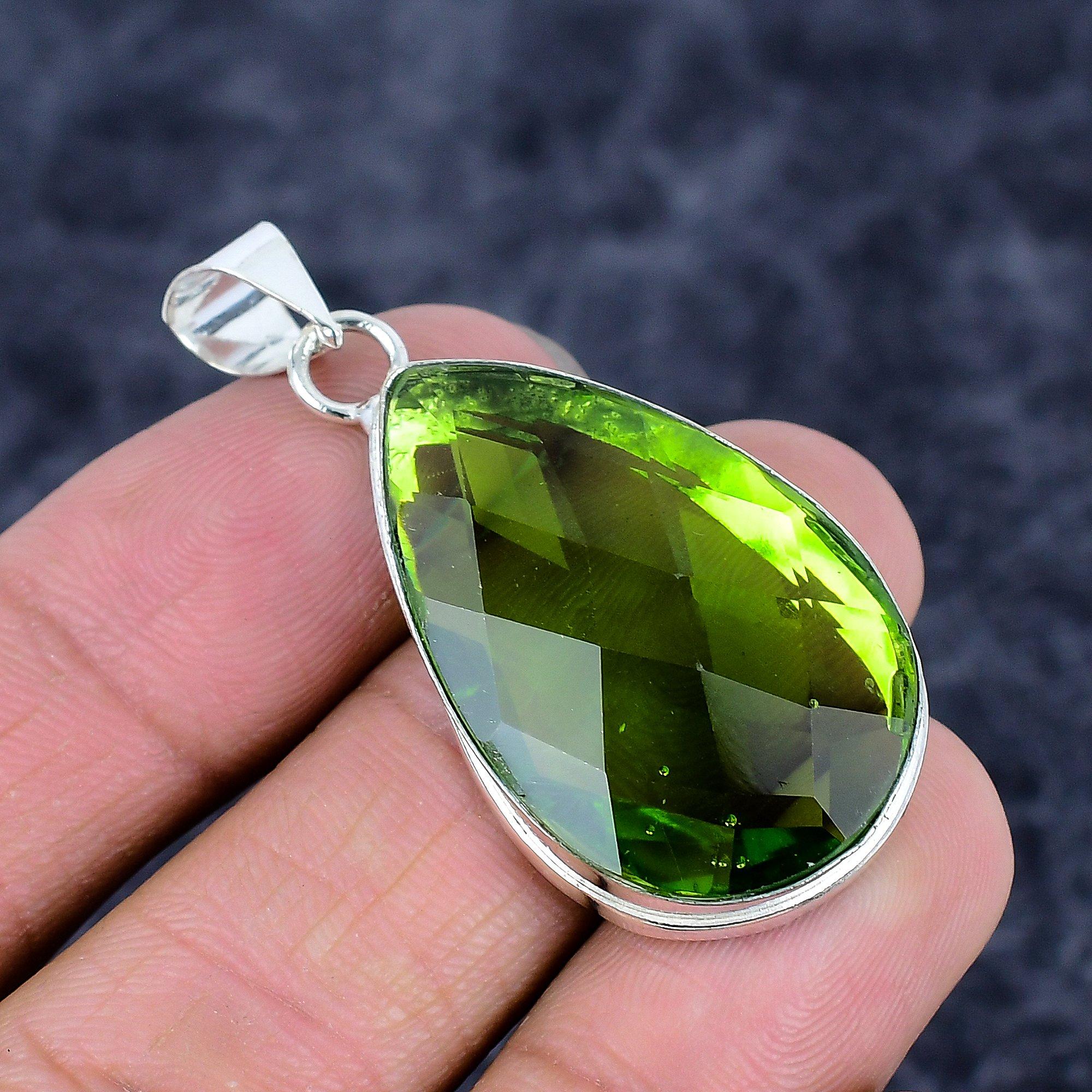 

Peridot Gemstone Handmade 925 Sterling Silver Jewelry Pendant 1.89 M-3260