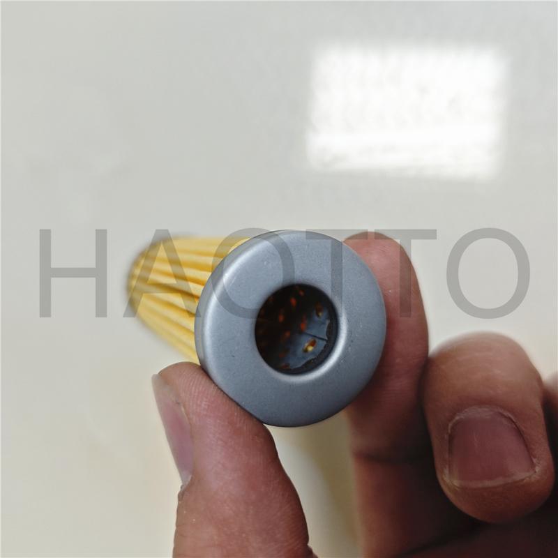 2PCS  Fuel Filter 15231-43560 1T021-43560 for Kubota Tractor G4200 G5200 G6200 B1550HST B20 B1500 B1750-B7100