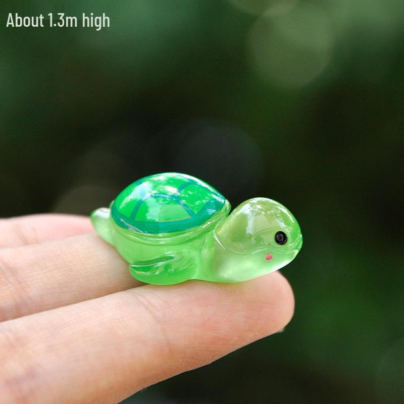Moss Micro-Landscape: Luminous Marine Animal Figurines for Fish Tank Decoration