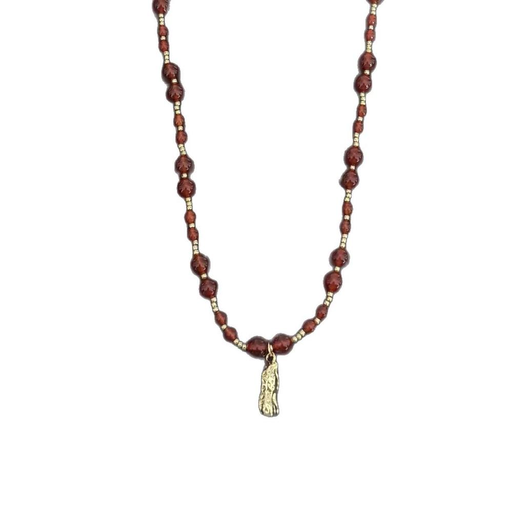 Spring Retro Peanut Beaded Pendant Necklace: Exquisite, Fashionable, Versatile Clavicle Chain