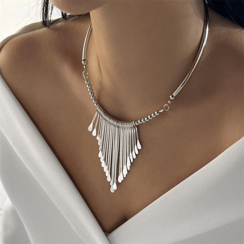 

Chic Geometric Alloy Necklace Set With Cross Pendant For Women Fall White