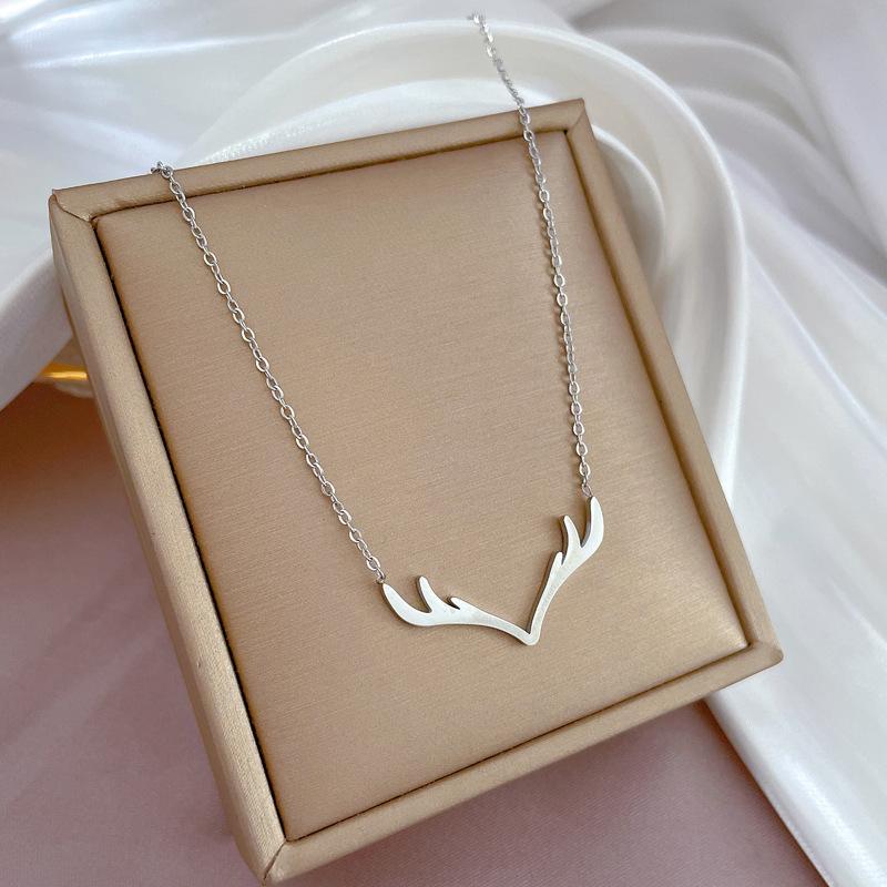 

Minimalist Style Yilu Has Your Furnace Real Gold Necklace Female Collarbone Chain With Jewelry