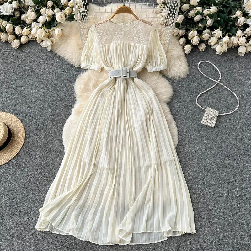 Женское летнее элегантное шифоновое платье с цветочным поясом — фото 6