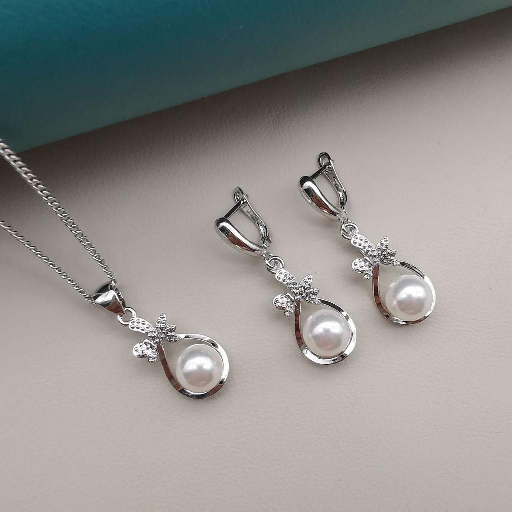 Koreanischer Stil Mode Heißer Verkauf Einfaches Perlenhalsketten-Ohrring-Set Brautschmuck-Set