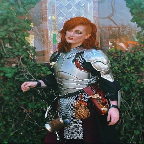 Iron Rose Noble Warrior Maiden Armor Set Half Body Lady Armor Suit Cuirass,Paauldrons,Bracers Larp,Cosplay Roleplay