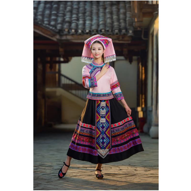 Ethnic Minority Dance Performance Costume