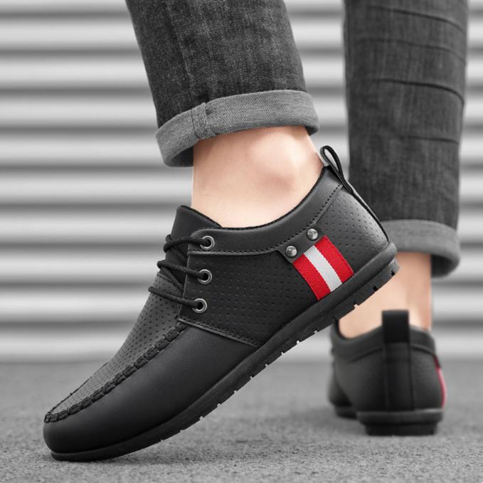 Men's Casual Leather Shoes Trend British Youth Comfortable Casual Loafers Outdoor Men's Plus Size White Flat Shoes