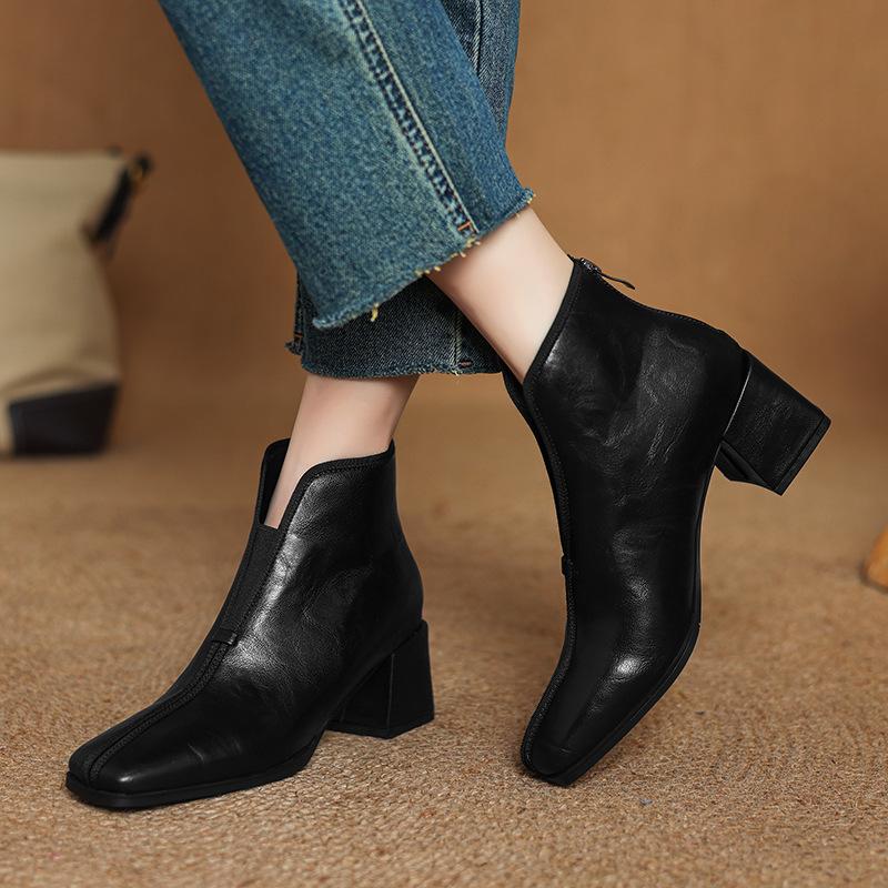 Autumn and winter Korean version large size medium tube boots women's high heel new rear zipper rubber sole women's boots square head fashion boots