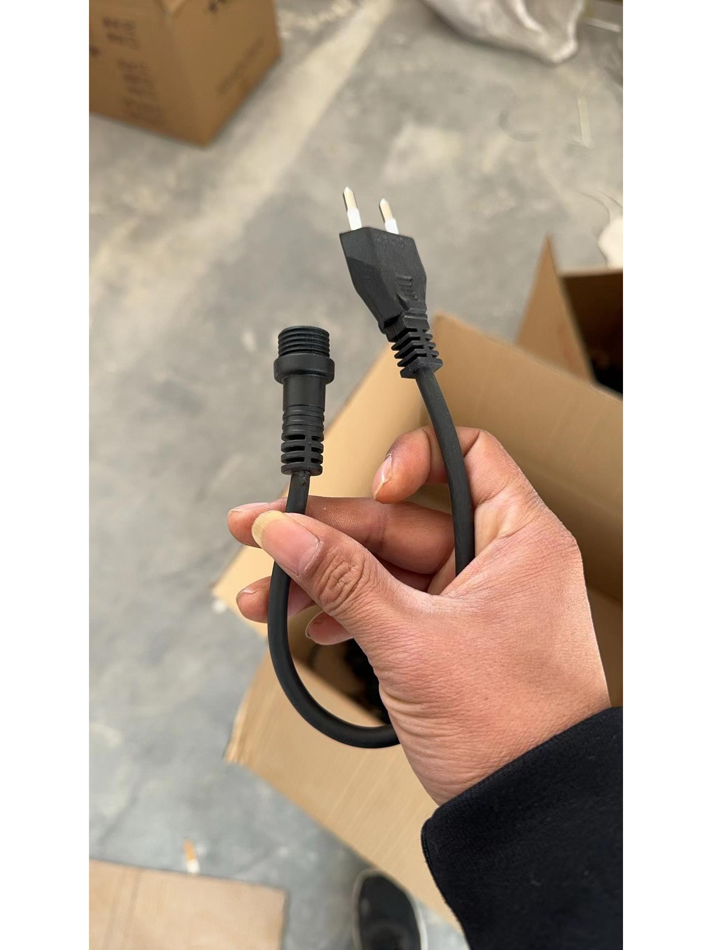 

S14 Solar String Lights, Waterproof IP66, Decorative Patio & Tent Illumination, Festival Atmosphere with Chasing Light Effects