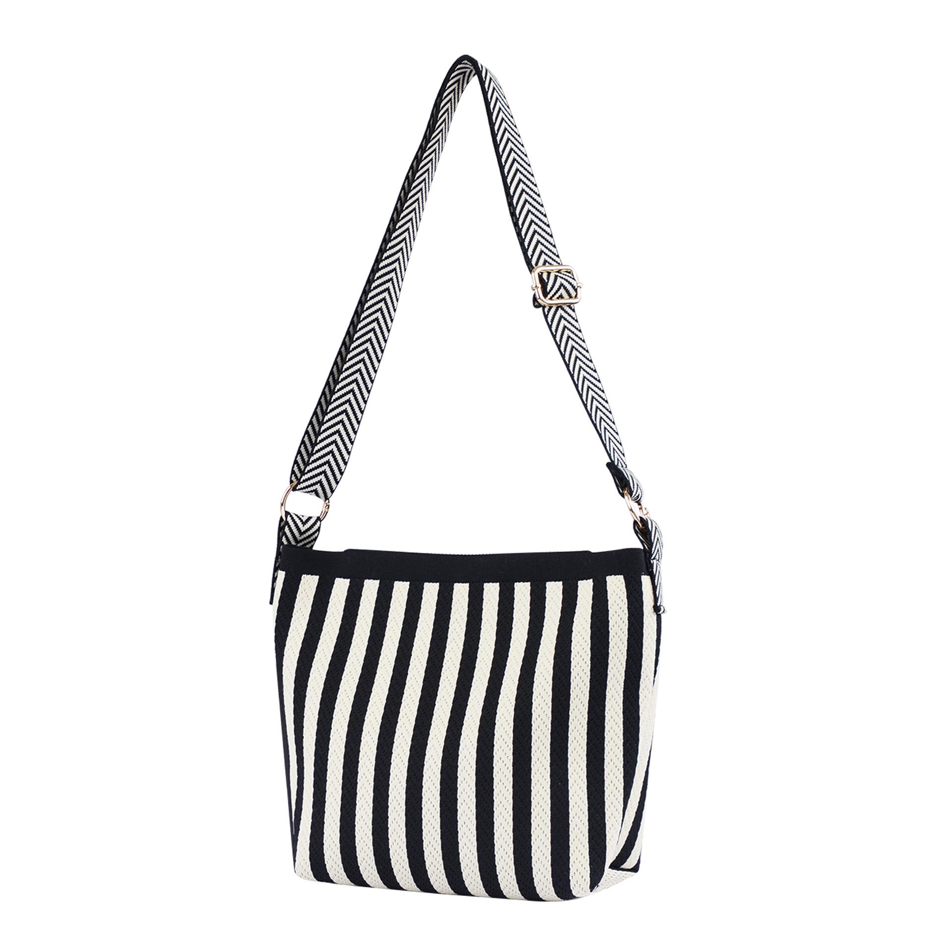 

Crossbody bag Large capacity wind shopping bag Fashion versatile knitted shoulder bag 20*9*23.5cm