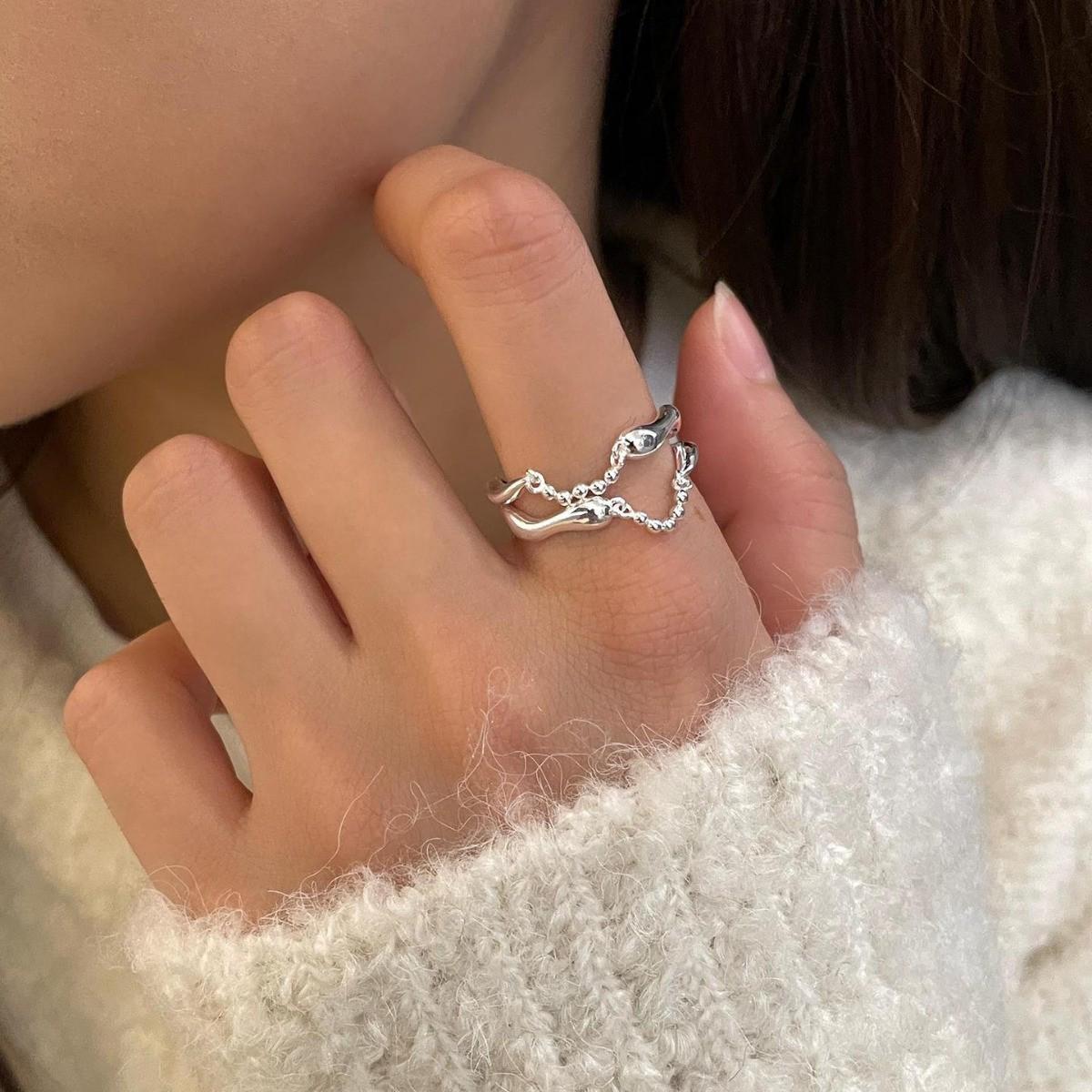 Sweet Chain Double Layer Geometric Fashion Ring: Irregular, Stackable, Hip Hop Style for Women
