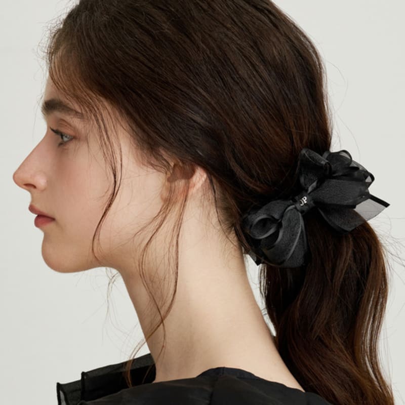 

Jean Paul Clarisse Charbonne Banana Pin JP-25-055BA black