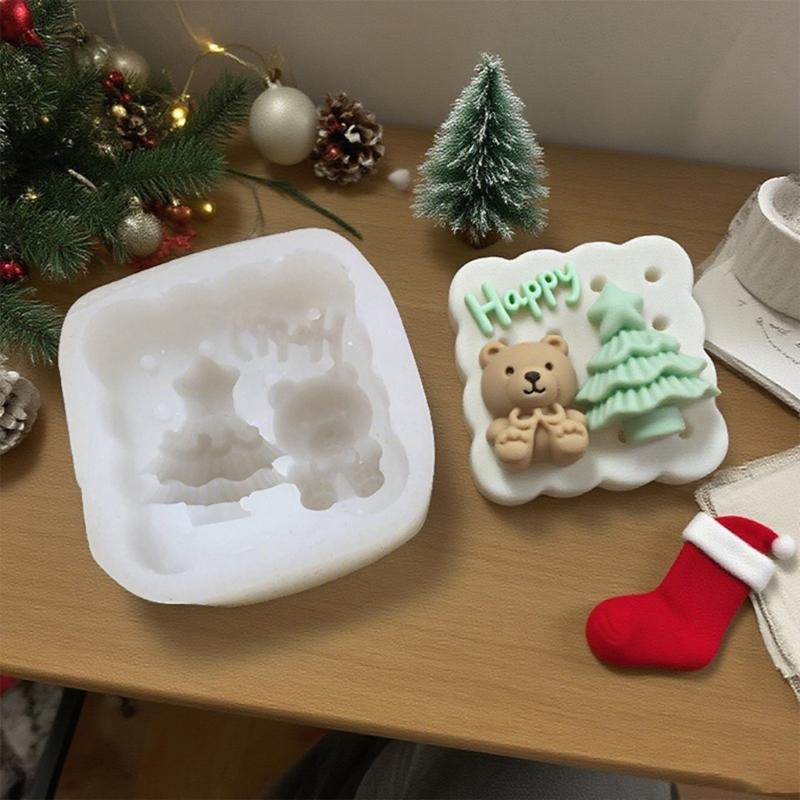 Festival Embosseds Christmas Bear Silicone Candle Mould for Crafting Holiday Decorations