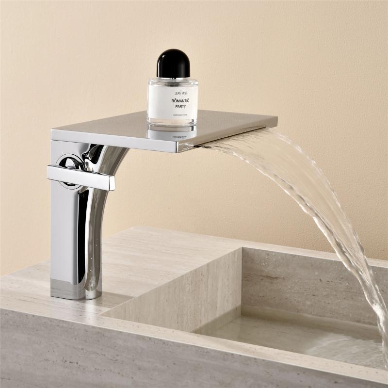 

Bathroom Basin Faucet Chrome Single Lever hot and cold Waterfall Crane Brass Sink mixer Big Plate Gray Tap