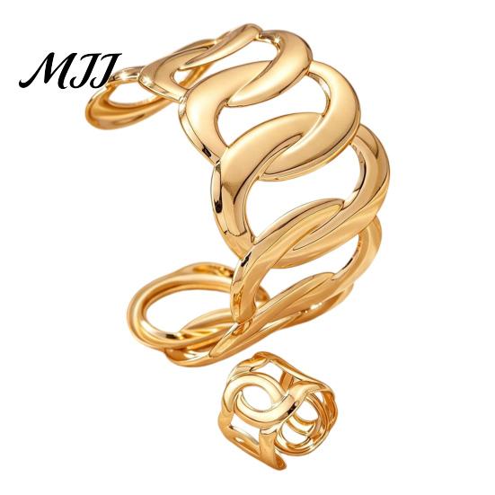 Daily Wear Jewelry Set 2Pcs Hollow Twisted Statement Set, Open Adjustable Cuff Bangle Iron Wrist & Wide Ring, Golden Plated Metal for Women