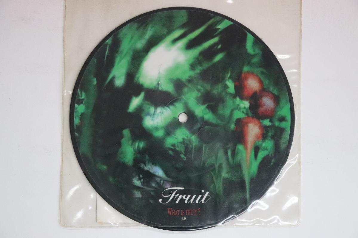 

7inch Record FRUIT What Is Fruit Gene K. 120TP7 ONE LITTLE IND 1996 UK Rock Used