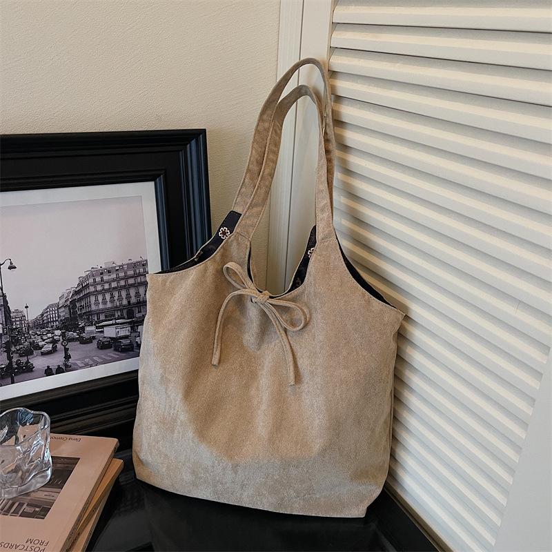 

Large Capacity Vintage Corduroy Shoulder Bag Spring New Fashiable and Versatile Commuting Bag Casual Tote Bag for Women