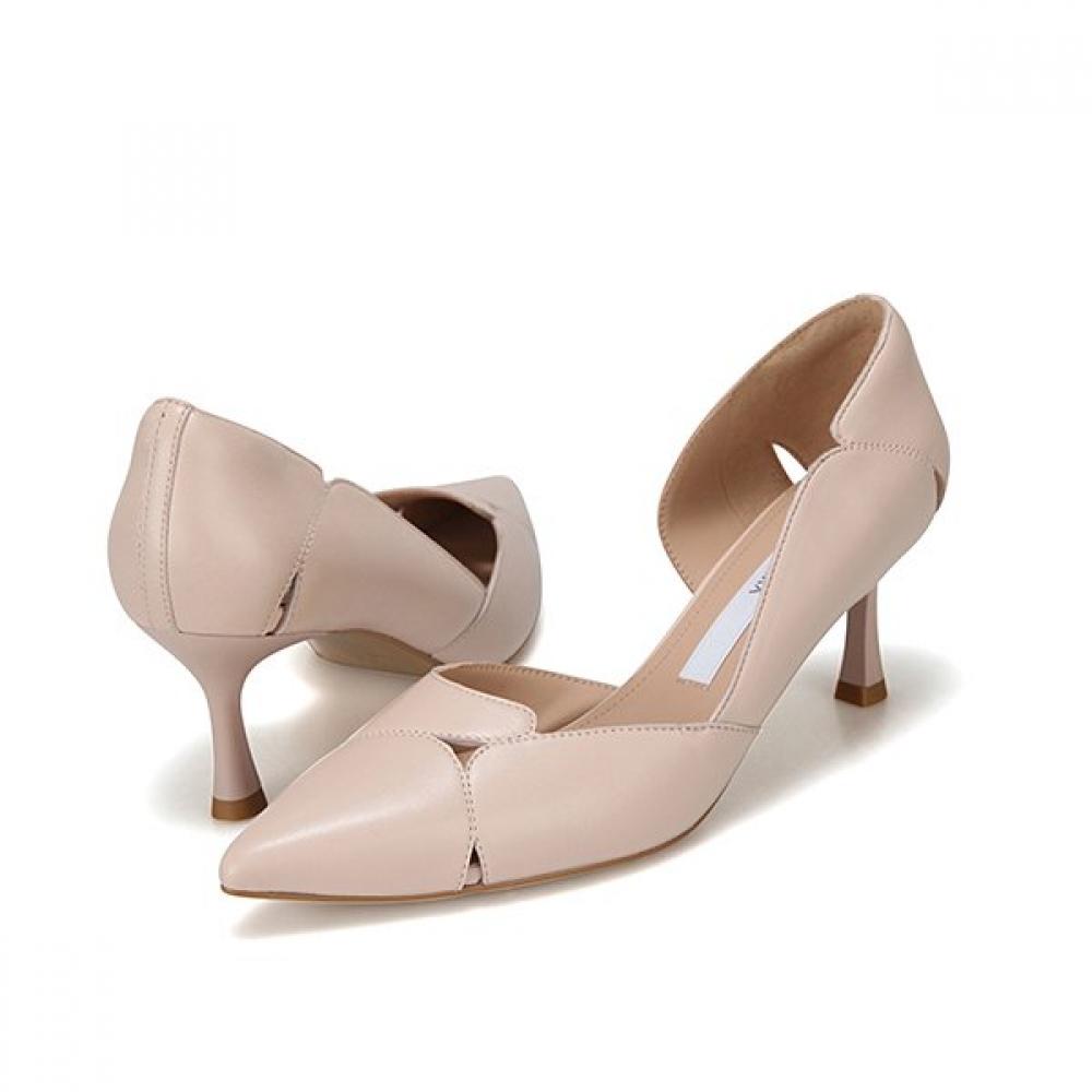 Barbara Women Pumps Beige Bbh241be