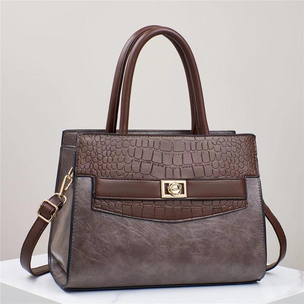 

Chic And Spacious 2024 Pu Tote Bag For Women With Stylish Color Block Design коричневий