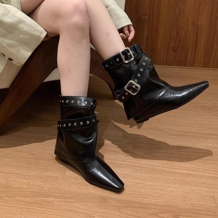 2025 autumn and winter new pointed rivet western boots women's knee short trouser boots belt buckle thick heel thin boots