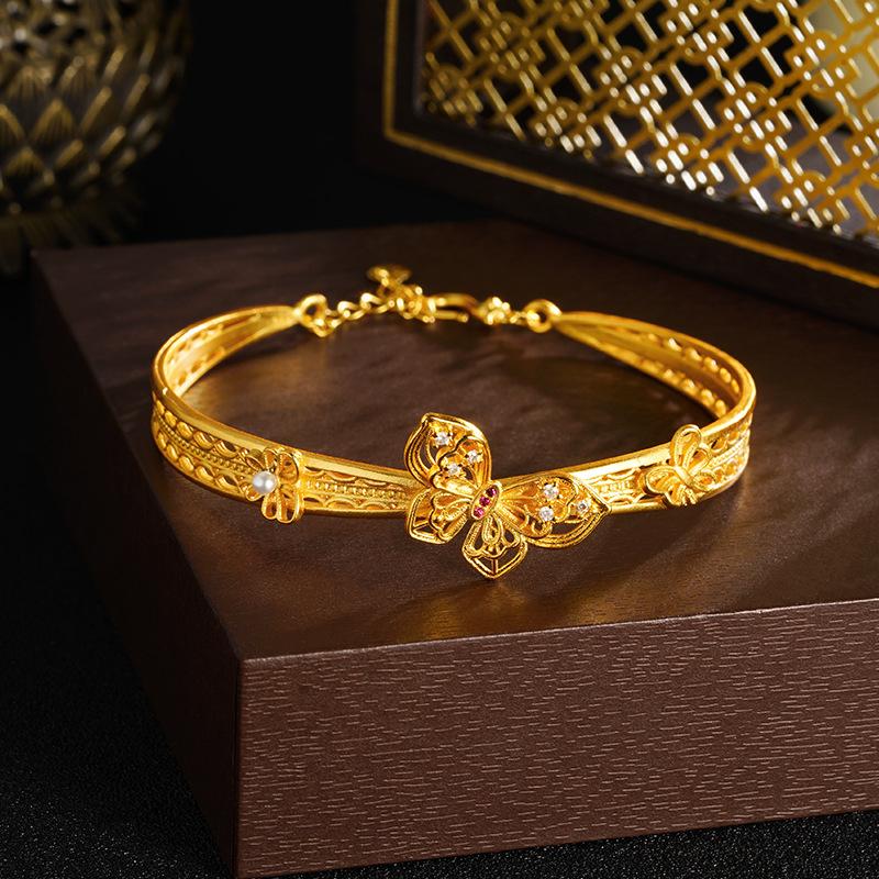 Hollow Butterfly Women's Retro Long-lasting Light Luxury High-end Jewelry Bracelet
